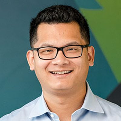Photo of Dr. Sheng Zhou, MD